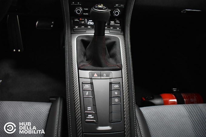 PORSCHE 718 Spyder RS